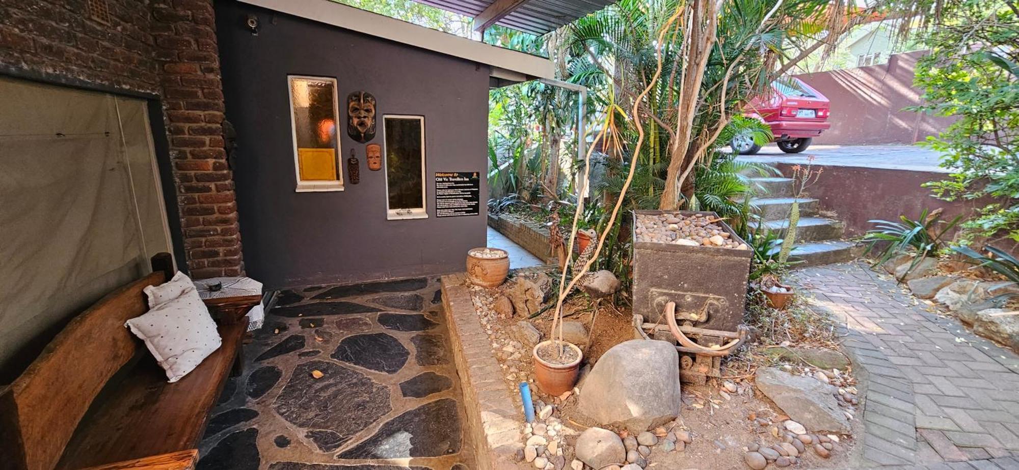 Old Vic Travellers Inn Nelspruit Mbombela Luaran gambar