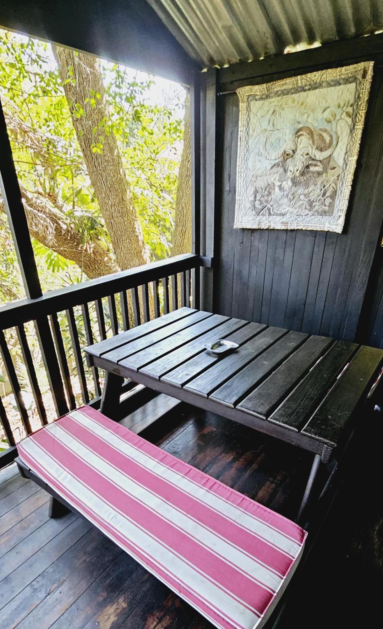 Old Vic Travellers Inn Nelspruit Mbombela Luaran gambar